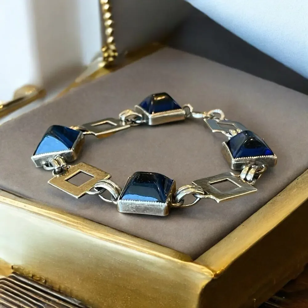 Vintage Art Deco Sterling Silver & Blue Glass Sugarloaf Cabochon Bracelet 8
